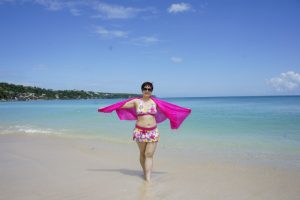 我的完美老婆性感泳衣海边度假[第3张/共15张]