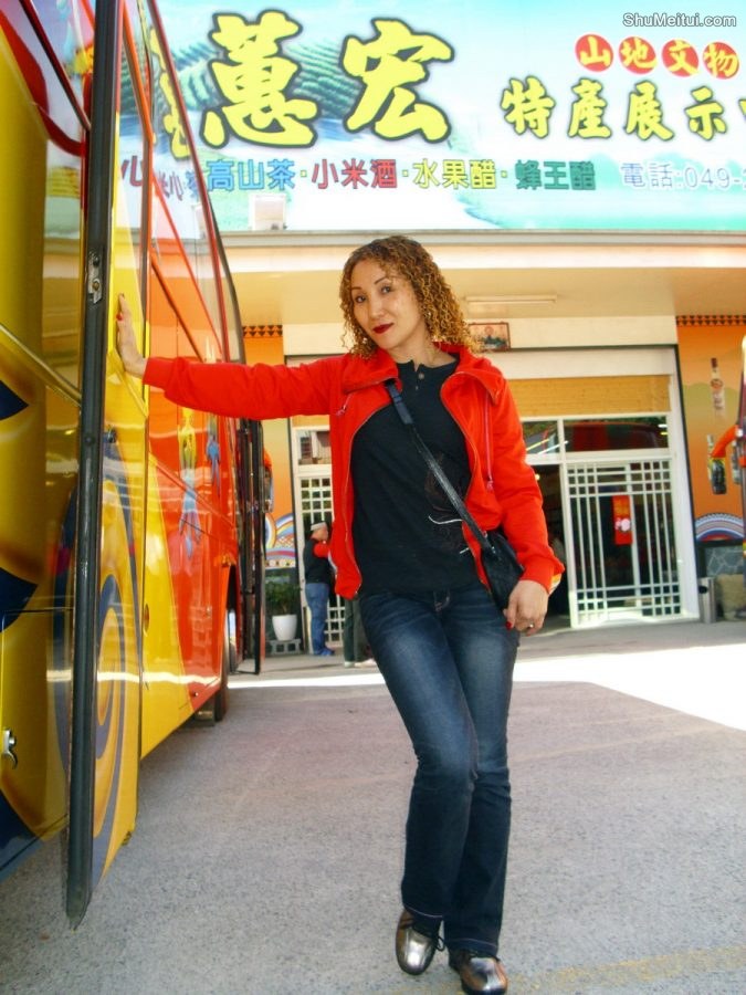 气质美姐环游台湾牛仔裤和短裙都很漂亮[第3张/共27张]